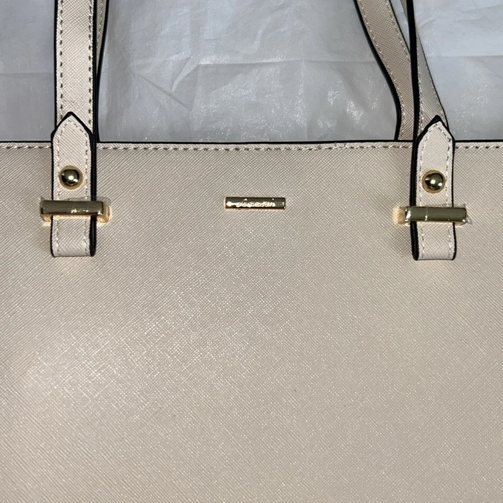 LIKE NEW Lovevook Classic Shoulder Tote Laptop Bag